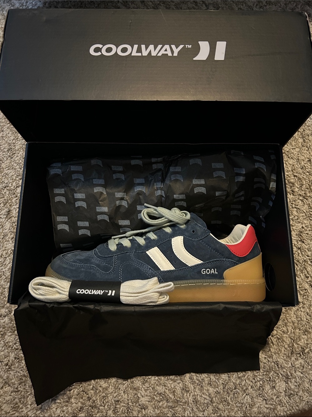 Coolway Goal sneakers, Men’s 10, Euro 44. Blue, New in Box, extra laces